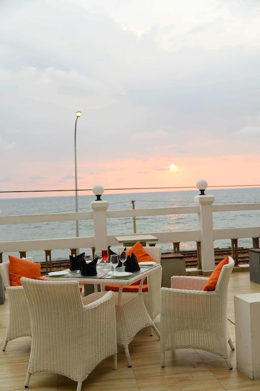 Lazaani Hotel Colombo Exterior foto